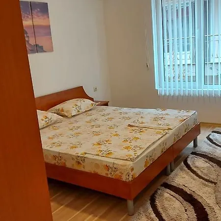 Apartment Sunny Houm *